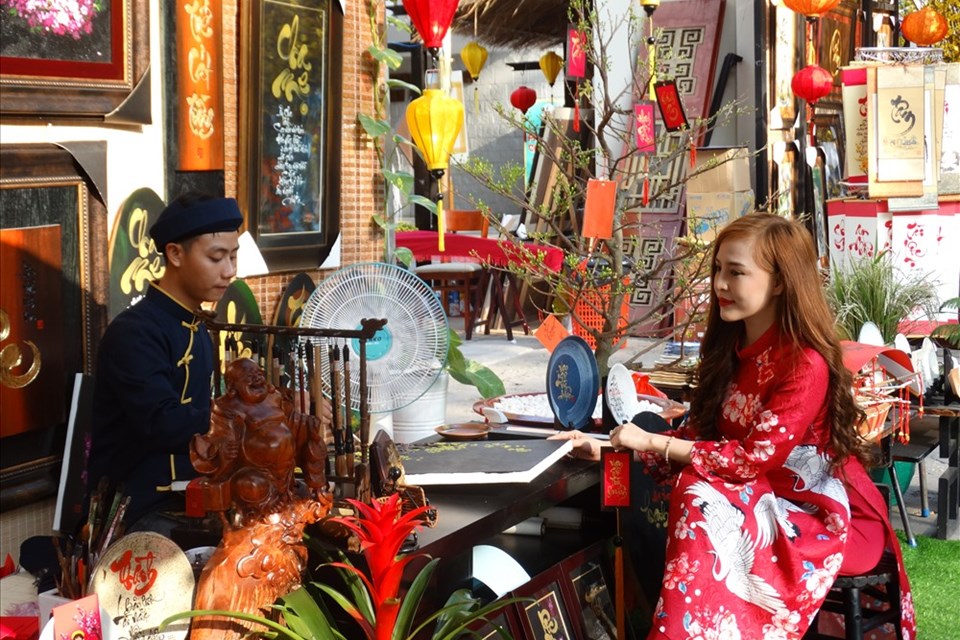 "Xin chữ" món ăn tinh thần ngày Tết "Xin chữ" món ăn tinh thần ngày Tết