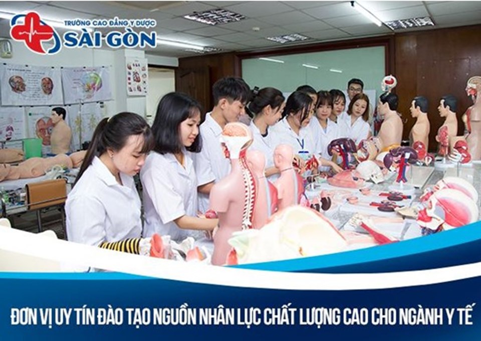 Cao đẳng Y dược Sài Gòn chủ trương đào tạo ra tầng lớp trí thức Y khoa trọn vẹn lương Y lẫn tay nghề. Cao đẳng Y dược Sài Gòn chủ trương đào tạo ra tầng lớp trí thức Y khoa trọn vẹn lương Y lẫn tay nghề.