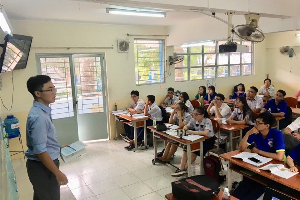 234 học sinh tham gia chương trình "Một ngày làm giáo viên" 234 học sinh tham gia chương trình "Một ngày làm giáo viên"
