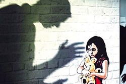 Đề nghị cấm dạy học đối với thầy giáo “sờ mông, sờ đùi” học sinh