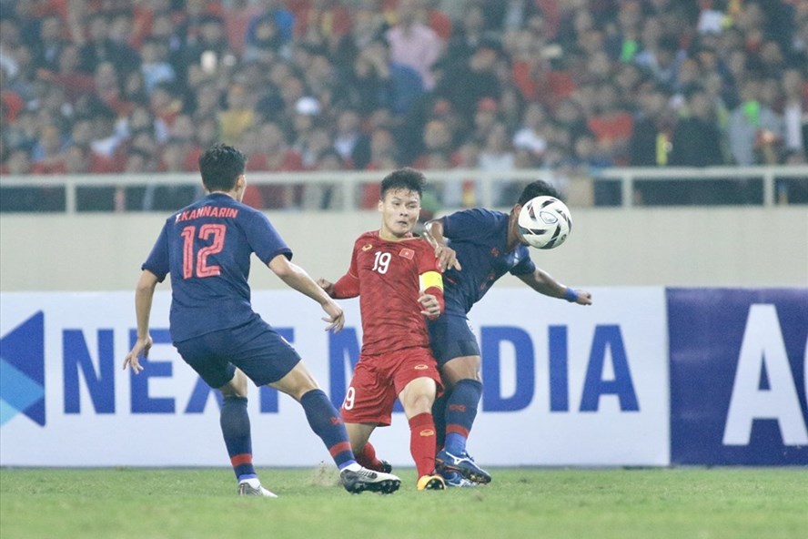 ĐT Thái Lan sẽ không chạm trán ĐT Việt Nam ở bán kết King's Cup 2019. Ảnh: T.L