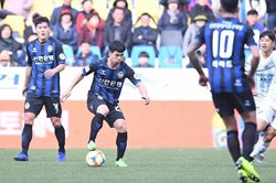 Công Phượng, bài toán chưa có lời giải của HLV Incheon United