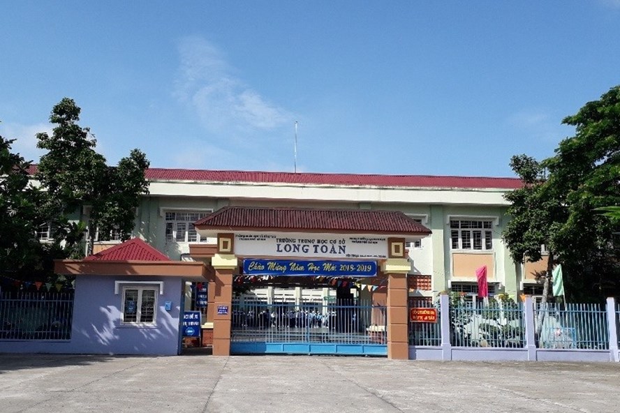 Đình chỉ giảng dạy cô giáo đánh 22 học sinh bầm tím tại trường THCS Long Toàn.