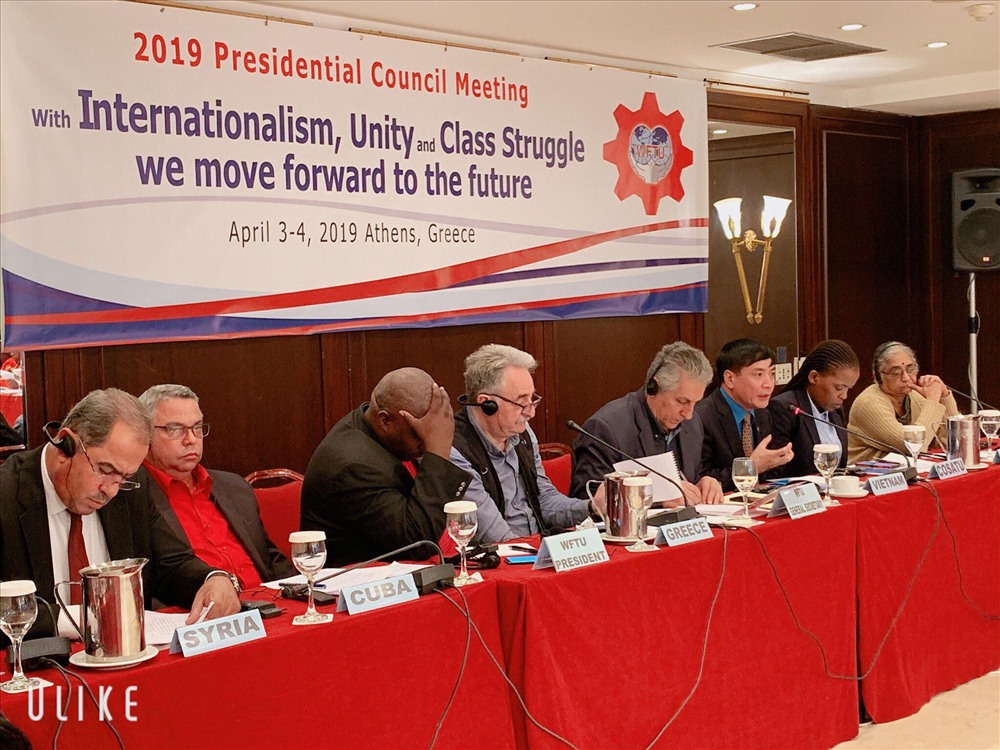 Äá»ng chÃ­ BÃ¹i VÄn CÆ°á»ng (thá»© ba tá»« pháº£i sang) chá»§ trÃ¬ vÃ  phÃ¡t biá»u táº¡i Há»i nghá» Há»i Äá»ng Chá»§ tá»ch LHCÄTG. áº¢nh: X.H