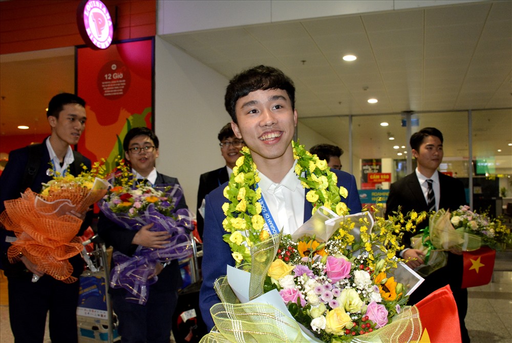 Vũ Ho&agrave;ng Long, Trường Trung học phổ th&ocirc;ng số 1 TP.L&agrave;o Cai, tỉnh L&agrave;o Cai đ&atilde; đoạt giải Ba tại Hội thi khoa học kĩ thuật quốc tế 2019.