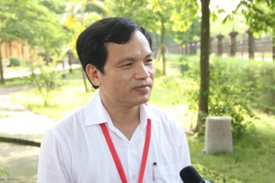 Ông Mai Văn Trinh trao đổi với báo chí ngày 25.6. Ảnh: Minh Phong