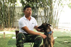 Từ vụ bà cụ bị chó dữ tấn công: Chuyên gia mách nước giải cứu nạn nhân