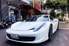 Siêu xe Ferrari 458 Spider thứ 2 xuất hiện tại Việt Nam với biển số "khủng"