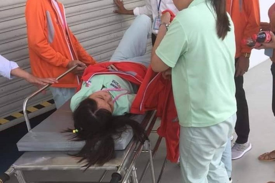 Facebook đưa thông tin kèm ảnh công nhân bị ngất do công ty không có cơm ăn nhưng không đúng sự thực.