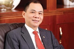 Cổ phiếu giảm sau khi đạt đỉnh, tỉ phú Phạm Nhật Vượng vẫn lập kỷ lục
