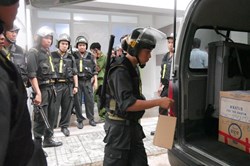 Thu giữ, niêm phong hàng loạt hồ sơ quan trọng của các "chân rết" Alibaba