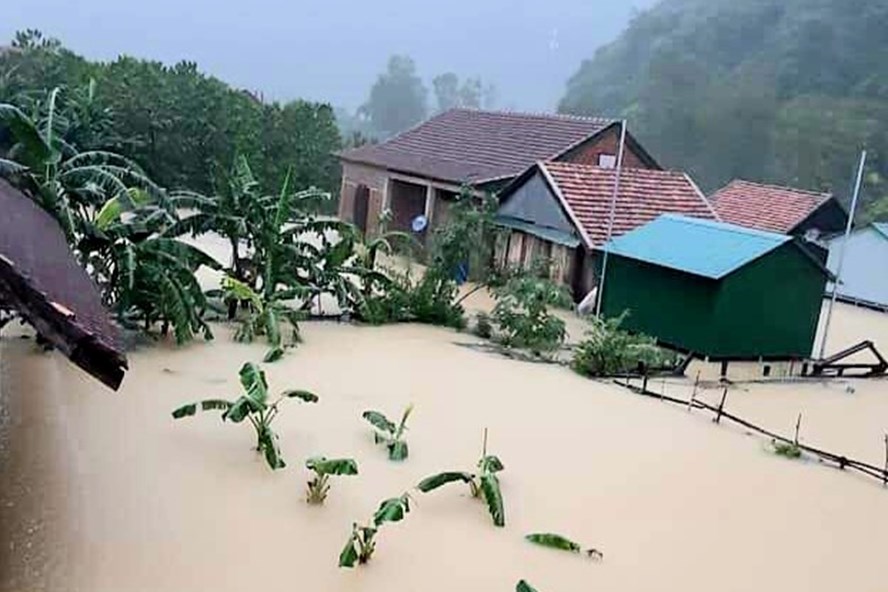 Quảng Bình: Nhiều địa phương bị chia cắt hoàn toàn do mưa lũ quang binh nhieu dia phuong bi chia cat hoan toan do mua lu